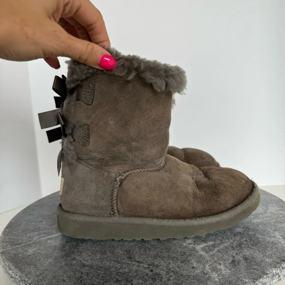 Uggs Bailey Button Suede Leather Brown Kids Boots 1